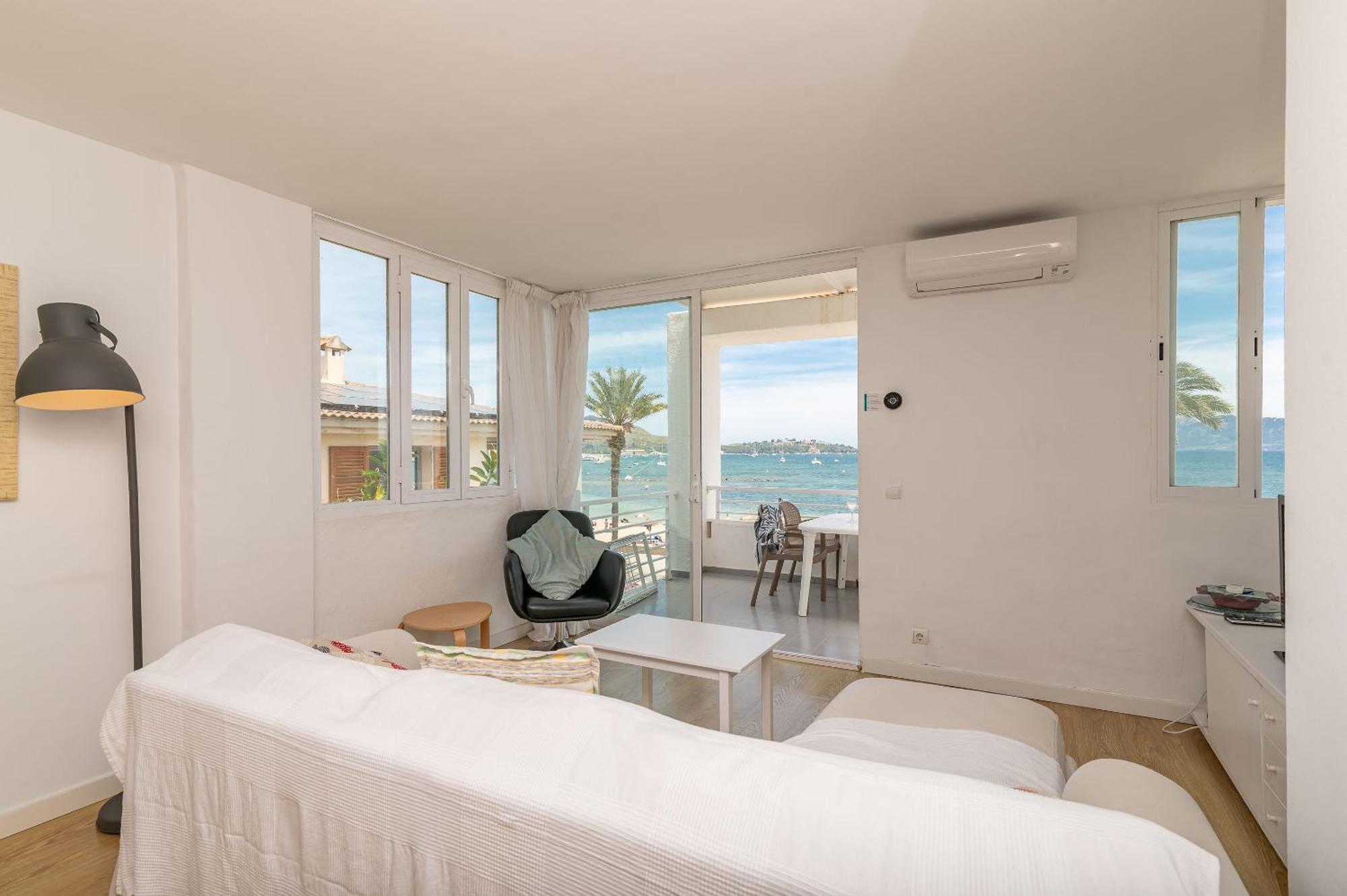 Beachfront Apartment Sivella By Sealand Villas Port de Pollença Kültér fotó